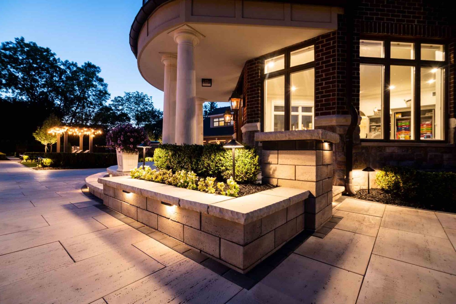 Pool house, kitchen, bar, and living space in Bloomfield Hills MI, Michigan Pavers Paver Installation Michigan Paver Contractors in Michigan Best Pavers in Michigan Michigan Patio Pavers Driveway Pavers Michigan Walkway Pavers Michigan Michigan Paver Stones Custom Pavers Michigan Michigan Paver Design Paver Repair Michigan Paver Maintenance Michigan Interlocking Pavers Michigan Concrete Pavers Michigan