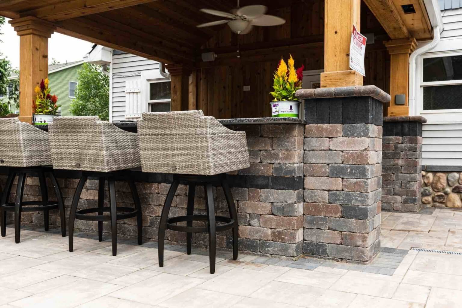 poolside outdoor kitchen Outdoor kitchens Clinton twp mi outdoor bar se michigan Landscape se michigan Hardscape Clinton twp mi Patio designs Clinton twp mi