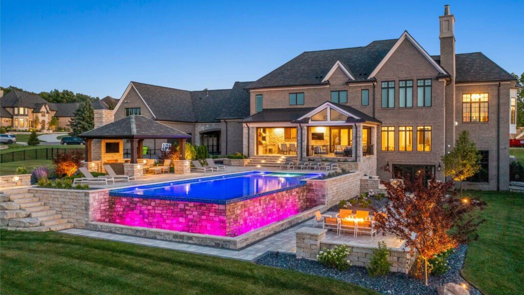 Livin On The Edge - Oakland Township, MI