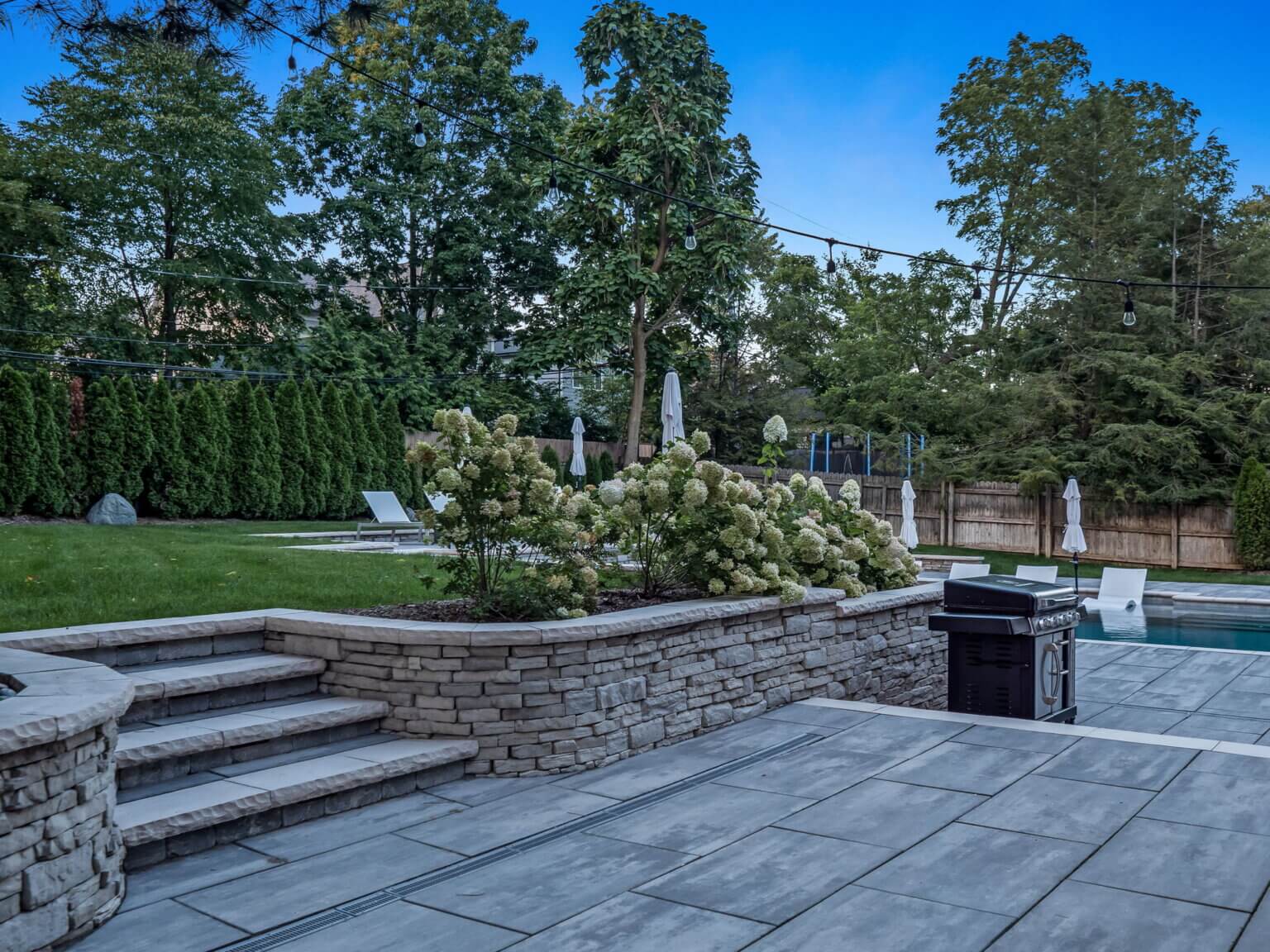 patio retaining walls retaining wall builders brick paver walls patio pavers michigan