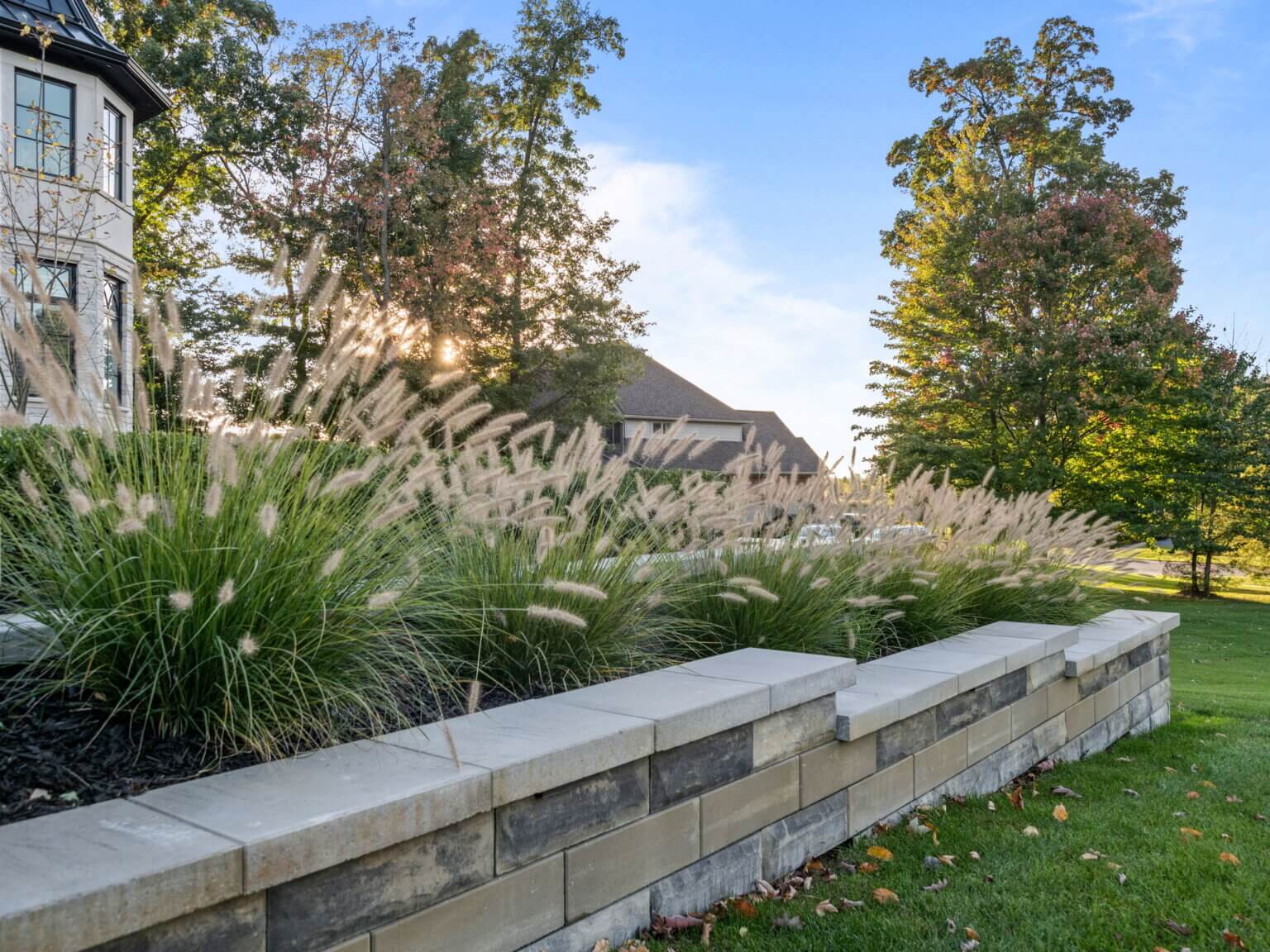 Michigan front yard paving cost Front yard paver maintenance in Michigan Michigan front yard retaining wall with pavers
